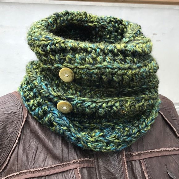 Accessories - Chunky Knit Infinity Scarf